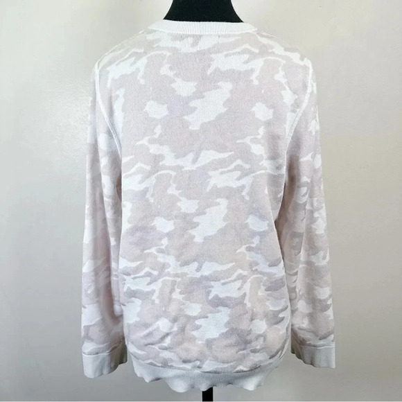 Banana Republic Camo-Print Jacquard Crew  Neck Wool Sweater - Picture 4 of 16